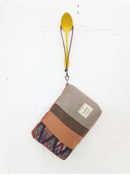 Bolso de mano zig zag combi