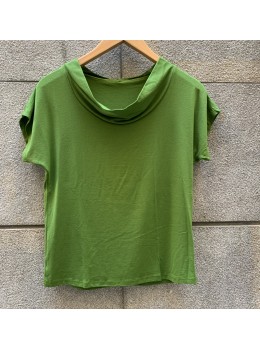Camiseta m/c coll sense peça cintura oliva