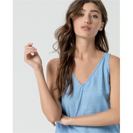 Top tirantes satinado celeste