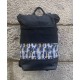 Mochila típica negra retro
