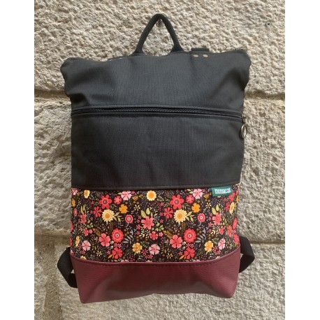 Mochila típica granate flores