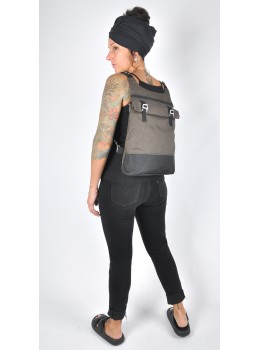 Mochila nomad skua café