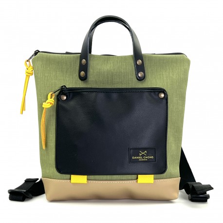 Mochila mini cuadrada holder book caqui
