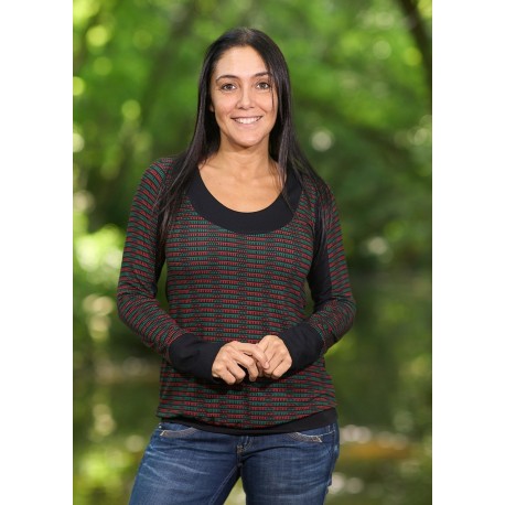 Camiseta viscosa cuello oval print verde rojo