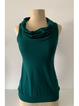 Camiseta tiras cuello verde