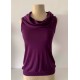 Camiseta tiras cuello morado
